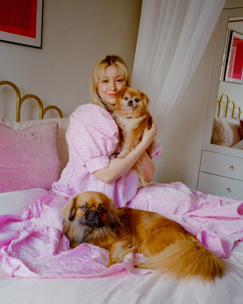 Dogs and their Dykes